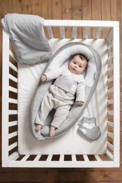 Doomoo Cocoon Classic Grey Babynest CO 07 -Mini Wereld Verkoop doomoo cocoon classic grey babynest co 07 6