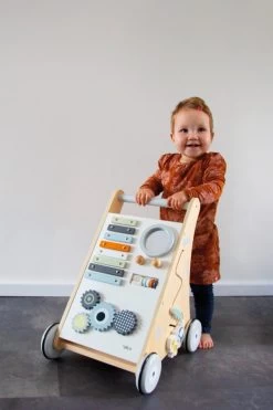 Tryco Houten Activiteiten Loopwagen TR-303012 18 Tryco Houten Activiteiten Loopwagen TR-303012 -Mini Wereld Verkoop tryco houten activiteiten loopwagen01